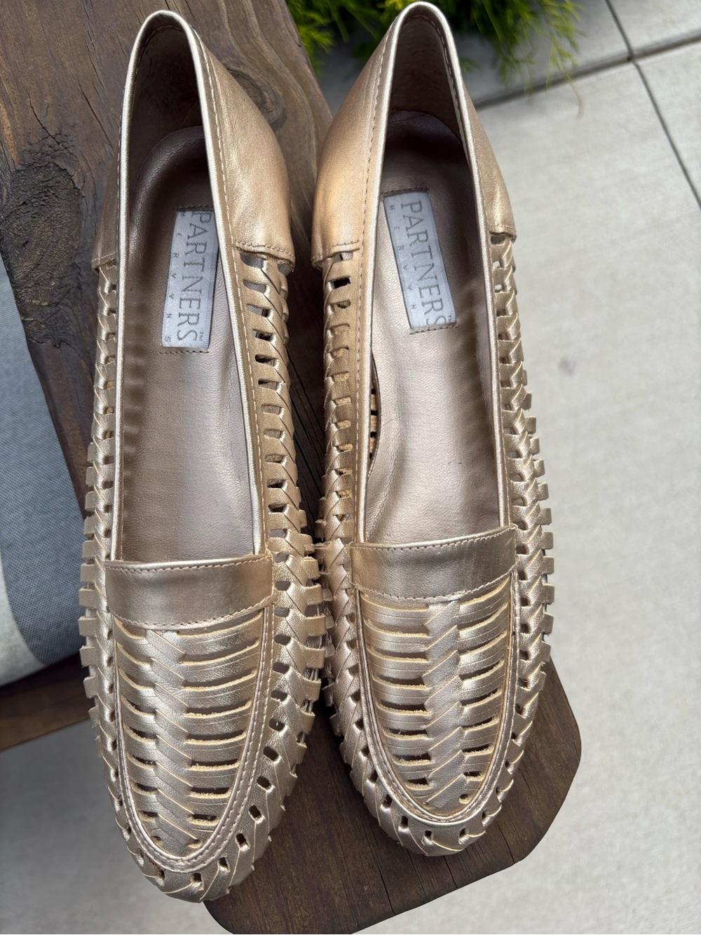 Vintage 90’s Partners by Mervyns Metallic Gold Woven Leather Loafers for Women-8